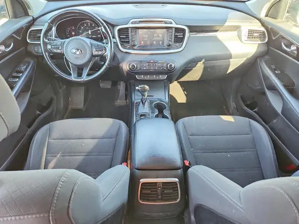 5XYPG4A30HG315493 2017 KIA SORENTO - Image 8