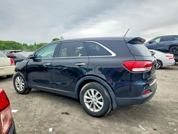5XYPG4A30HG328762 2017 KIA SORENTO - Image 2