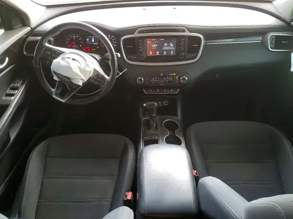 5XYPG4A30JG339394 2018 KIA SORENTO - Image 8