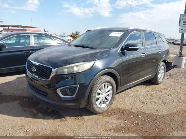 5XYPG4A30JG352940 2018 KIA SORENTO - Image 2