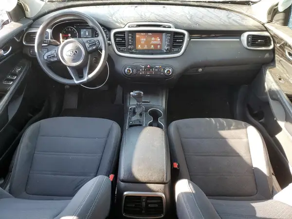 5XYPG4A30JG364277 2018 KIA SORENTO - Image 8