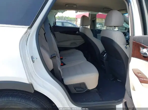 5XYPG4A30JG376946 2018 KIA SORENTO - Image 8