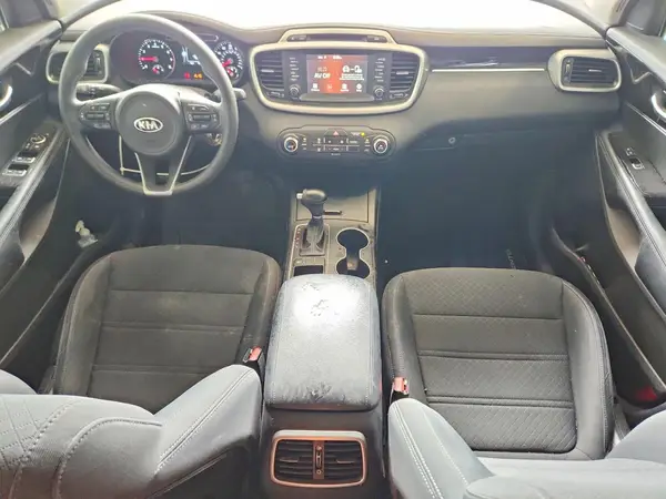 5XYPG4A30JG377062 2018 KIA SORENTO - Image 8