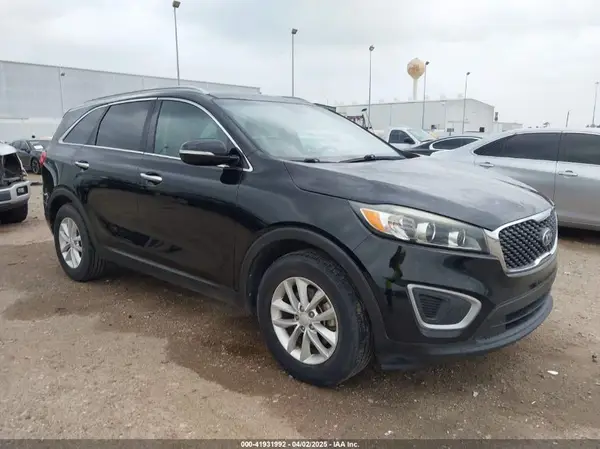 5XYPG4A30JG384884 2018 KIA SORENTO - Image 1