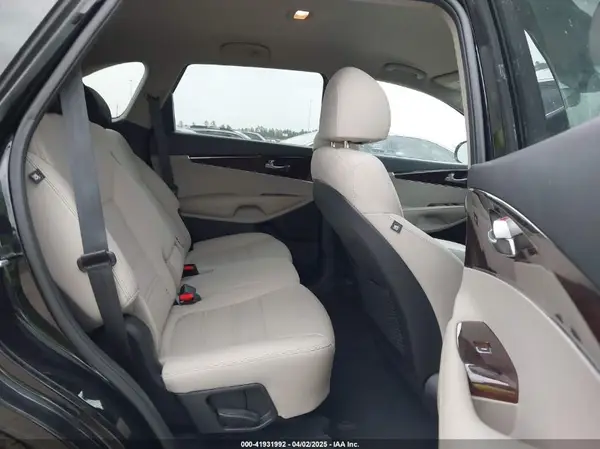 5XYPG4A30JG384884 2018 KIA SORENTO - Image 8
