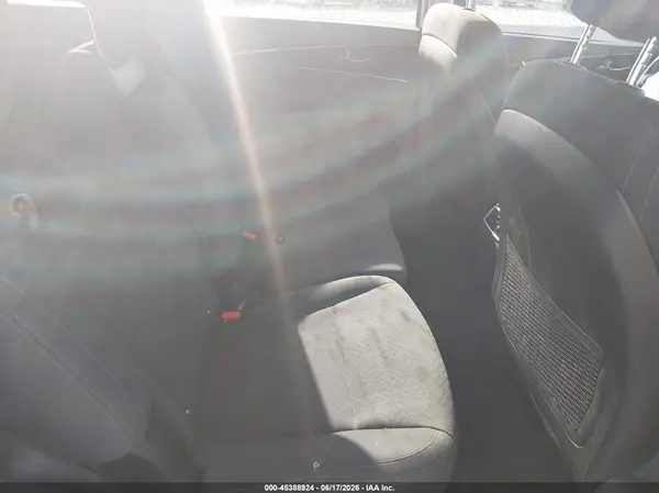 5XYPG4A30JG384948 2018 KIA SORENTO - Image 8