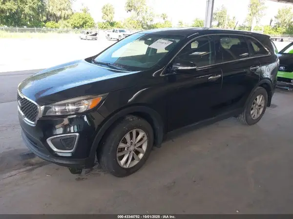 5XYPG4A30JG386456 2018 KIA SORENTO - Image 2
