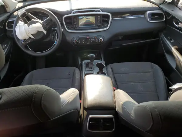 5XYPG4A30JG386781 2018 KIA SORENTO - Image 8