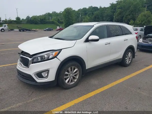 5XYPG4A30JG392497 2018 KIA SORENTO - Image 2