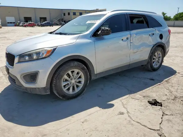 5XYPG4A30JG399577 2018 KIA SORENTO - Image 1