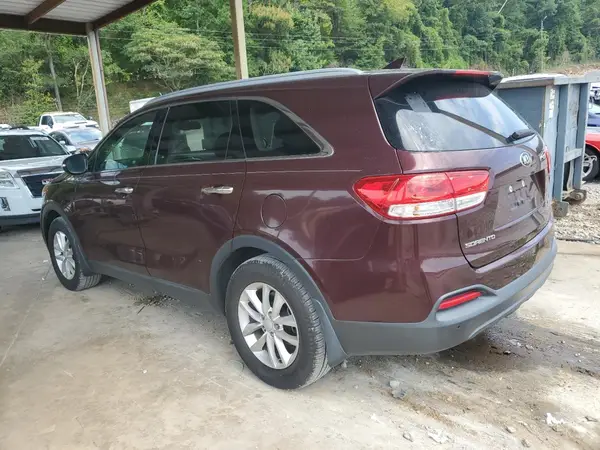 5XYPG4A30JG400159 2018 KIA SORENTO - Image 2