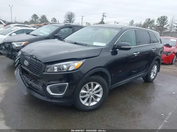 5XYPG4A30JG411744 2018 KIA SORENTO - Image 2