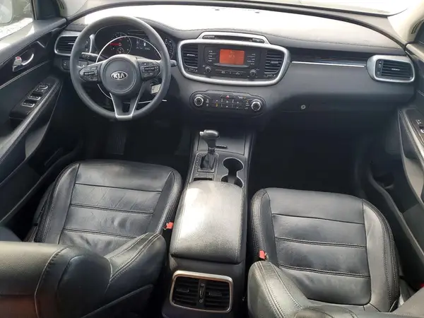 5XYPG4A30JG412375 2018 KIA SORENTO - Image 8