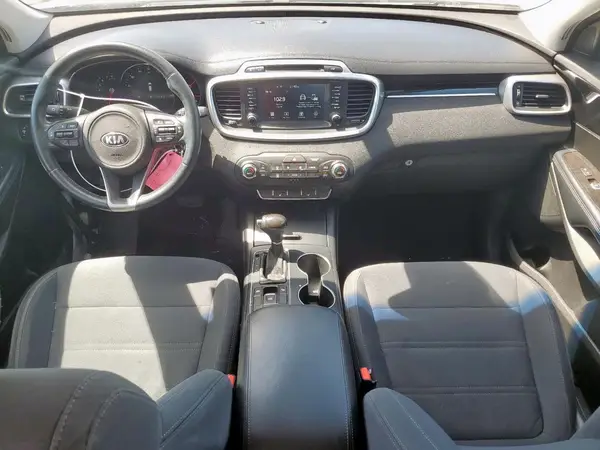 5XYPG4A30JG416197 2018 KIA SORENTO - Image 8