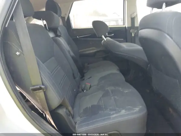 5XYPG4A30JG416667 2018 KIA SORENTO - Image 8