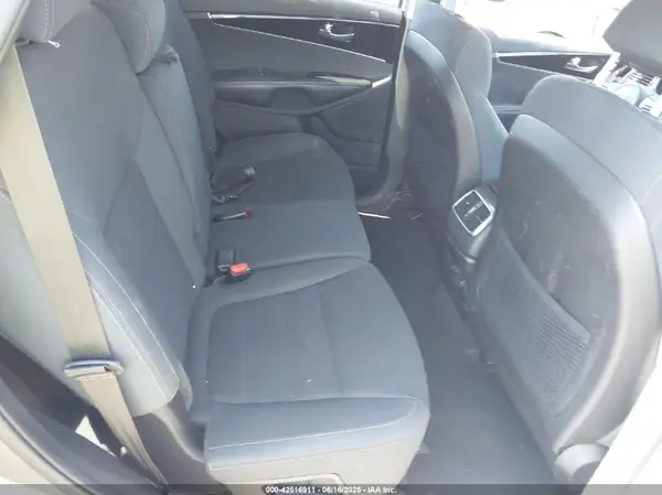 5XYPG4A30JG423344 2018 KIA SORENTO - Image 8