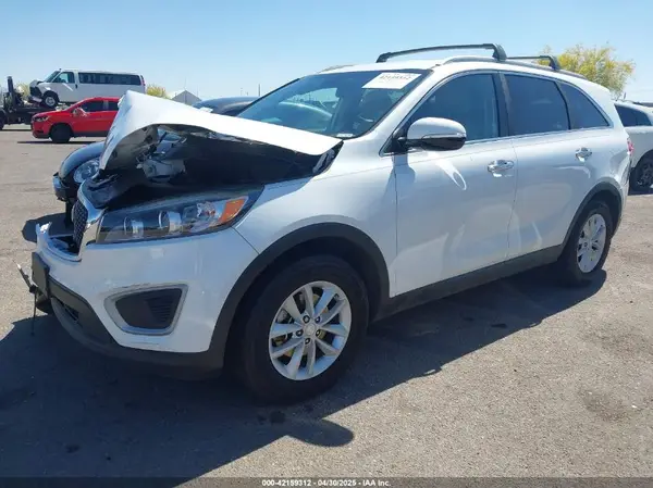 5XYPG4A30JG424882 2018 KIA SORENTO - Image 2