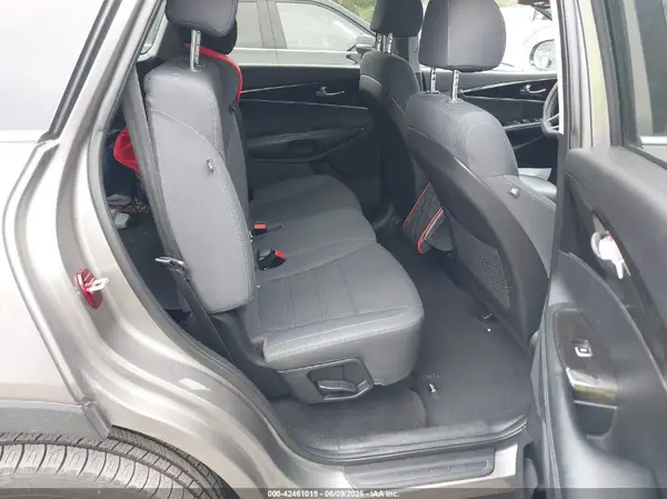 5XYPG4A30JG430696 2018 KIA SORENTO - Image 8