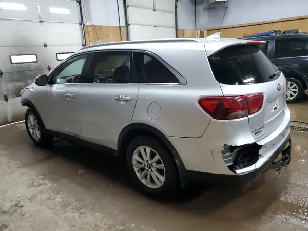 5XYPG4A30KG436936 2019 KIA SORENTO - Image 2