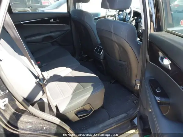 5XYPG4A30KG443434 2019 KIA SORENTO - Image 8