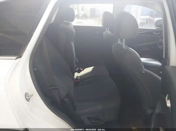 5XYPG4A30KG451775 2019 KIA SORENTO - Image 8