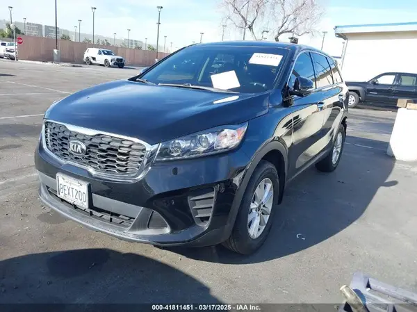 5XYPG4A30KG465482 2019 KIA SORENTO - Image 2