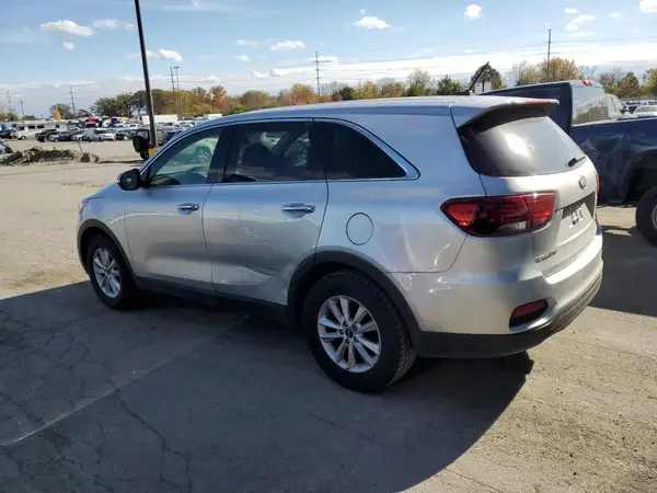 5XYPG4A30KG474215 2019 KIA SORENTO - Image 2