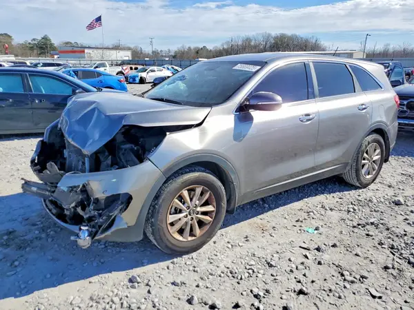 5XYPG4A30KG478328 2019 KIA SORENTO - Image 1