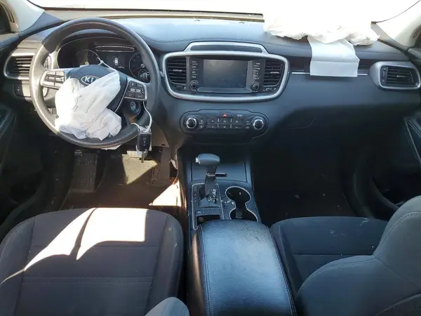 5XYPG4A30KG478328 2019 KIA SORENTO - Image 8