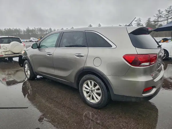 5XYPG4A30KG480306 2019 KIA SORENTO - Image 2