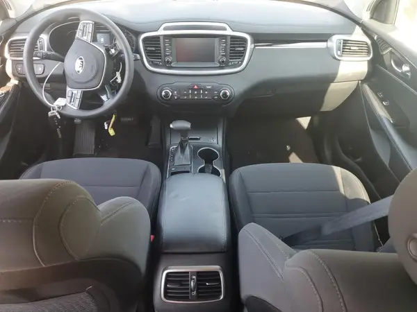 5XYPG4A30KG504295 2019 KIA SORENTO - Image 8