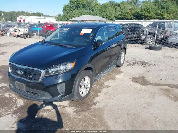 5XYPG4A30KG508413 2019 KIA SORENTO - Image 2