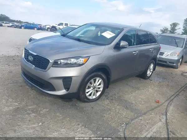 5XYPG4A30KG512686 2019 KIA SORENTO - Image 2