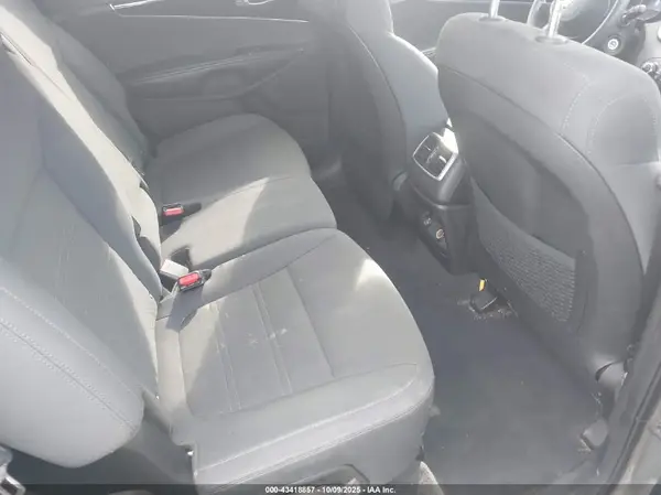 5XYPG4A30KG512686 2019 KIA SORENTO - Image 8