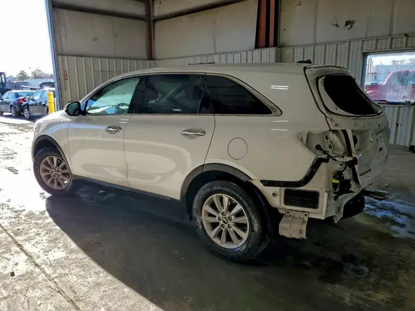 5XYPG4A30KG516950 2019 KIA SORENTO - Image 2