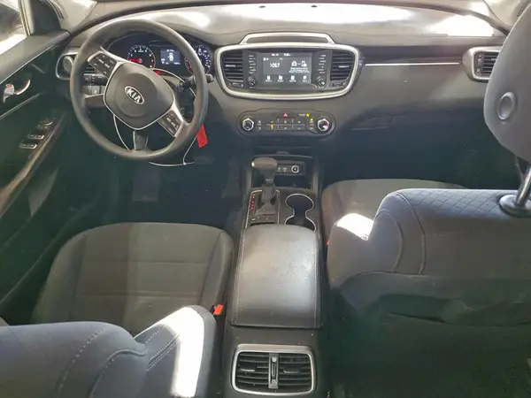 5XYPG4A30KG516950 2019 KIA SORENTO - Image 8