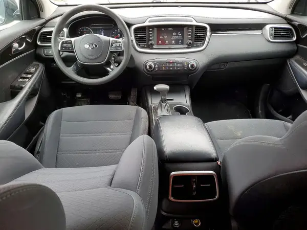 5XYPG4A30KG520268 2019 KIA SORENTO - Image 8