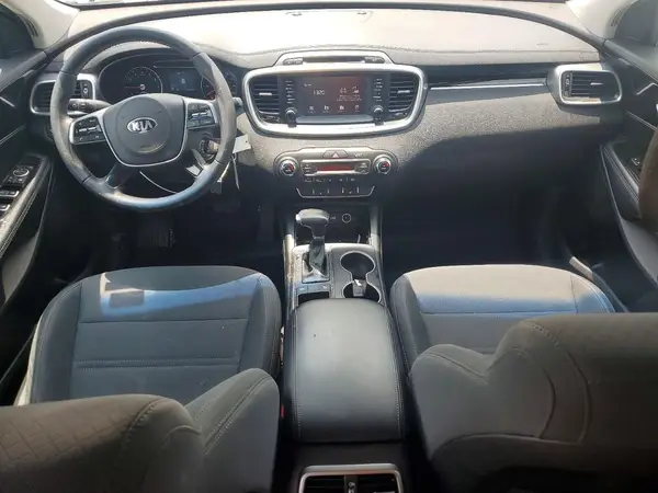 5XYPG4A30KG524045 2019 KIA SORENTO - Image 8