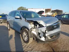 5XYPG4A30KG527608 2019 KIA SORENTO