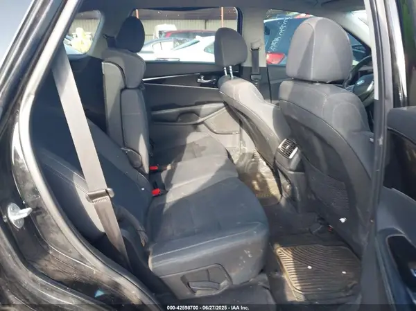 5XYPG4A30KG535434 2019 KIA SORENTO - Image 8