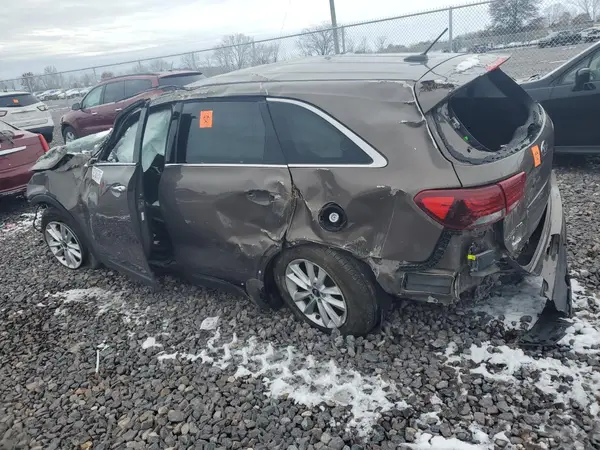 5XYPG4A30KG538463 2019 KIA SORENTO - Image 2