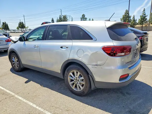 5XYPG4A30KG542920 2019 KIA SORENTO - Image 2