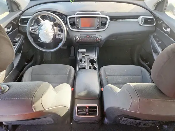 5XYPG4A30KG544487 2019 KIA SORENTO - Image 8