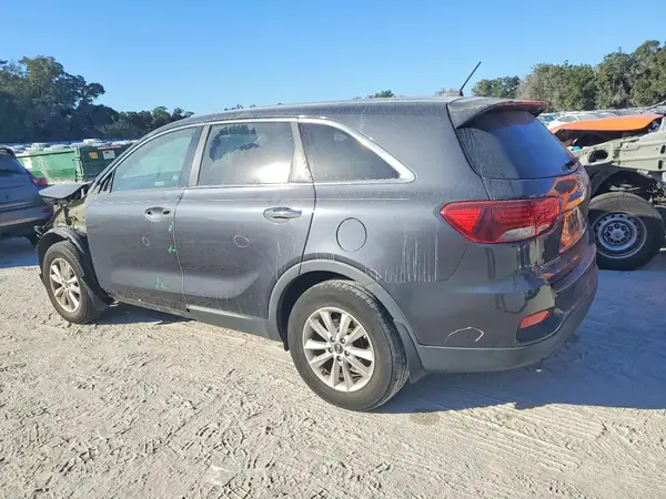 5XYPG4A30KG551990 2019 KIA SORENTO - Image 2