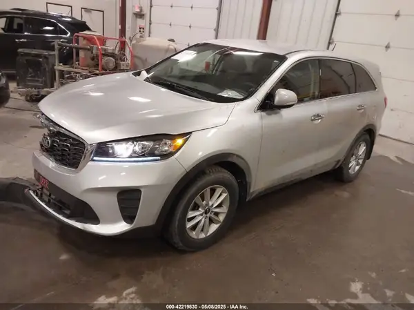 5XYPG4A30KG553254 2019 KIA SORENTO - Image 2