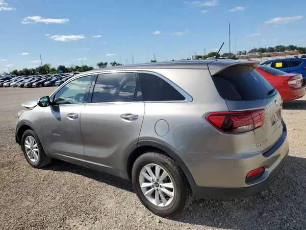 5XYPG4A30KG553464 2019 KIA SORENTO - Image 2