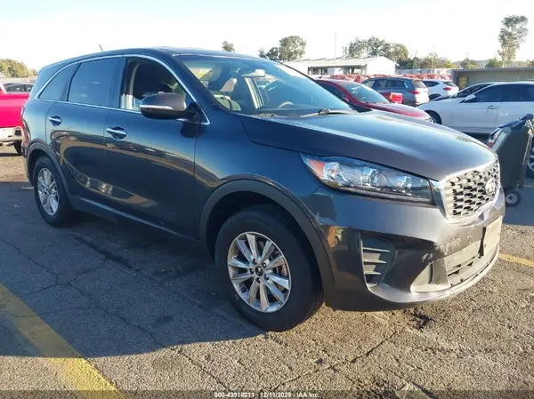 5XYPG4A30KG557983 2019 KIA SORENTO - Image 1