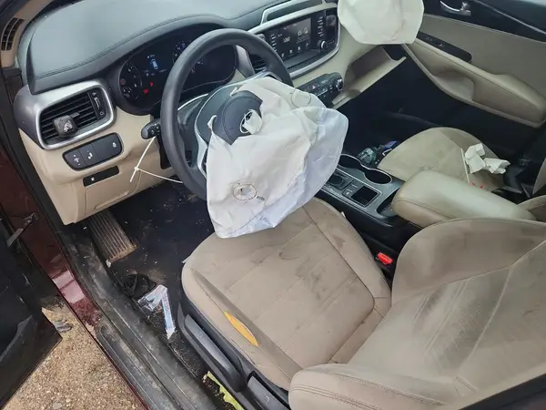 5XYPG4A30KG558311 2019 KIA SORENTO - Image 8
