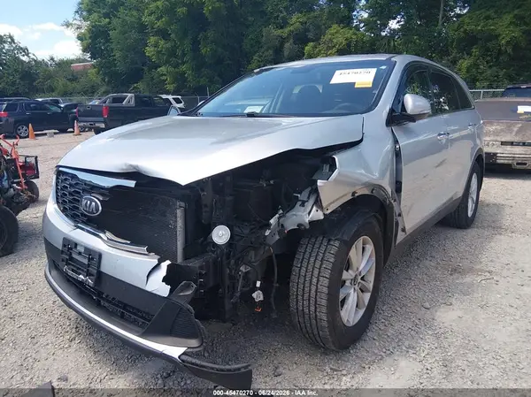 5XYPG4A30KG562259 2019 KIA SORENTO - Image 2