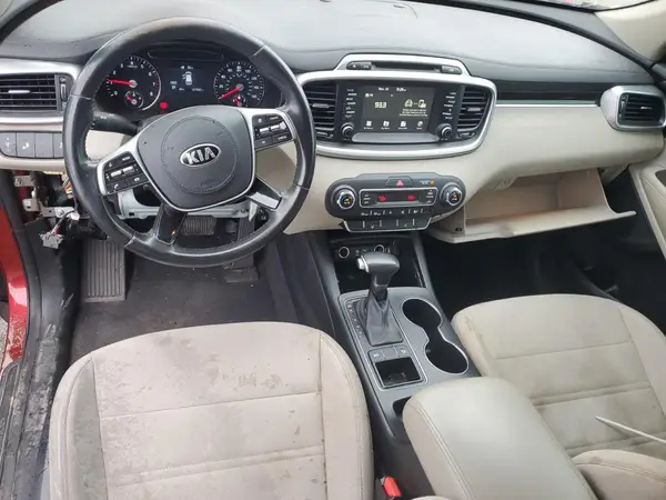 5XYPG4A30KG563301 2019 KIA SORENTO - Image 8